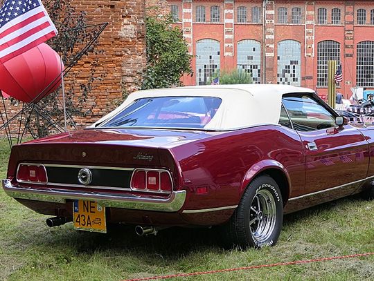 American Cars in the Elbląg's Old Town