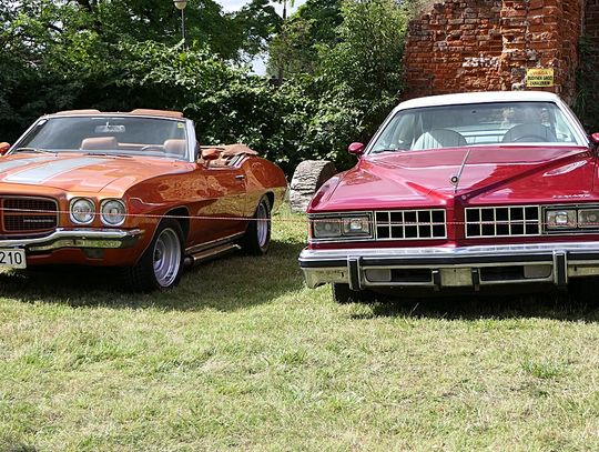 American Cars in the Elbląg's Old Town