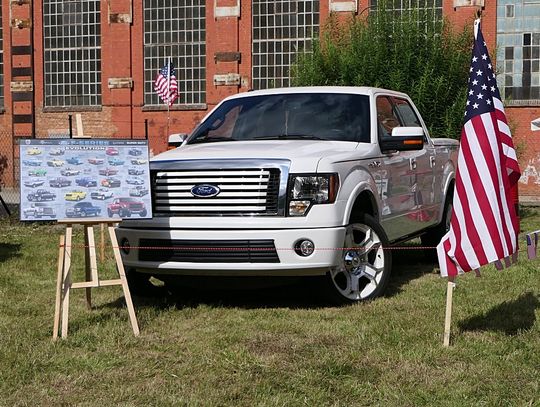 American Cars in the Elbląg's Old Town